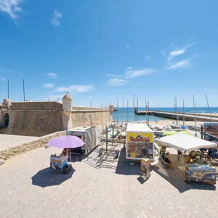 Апартаменты Fabrica Da Ribeira 80 By Destination Algarve Лагуш